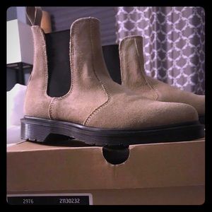Doc Marten Chelsea Boots BNIB
